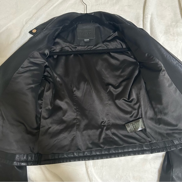 Blank NYC Faux Leather Jacket with rose gold hardware - Picture 4 of 8